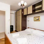 Apartments&rooms Stella *