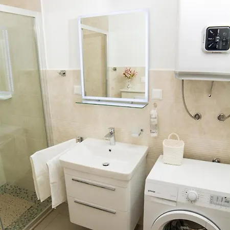 & Stella Apartman